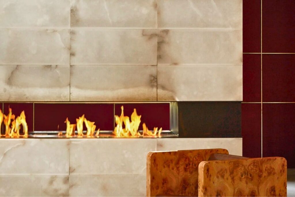 Combining alabaster with other materials in interior design 1 alabastro diseño de interiores